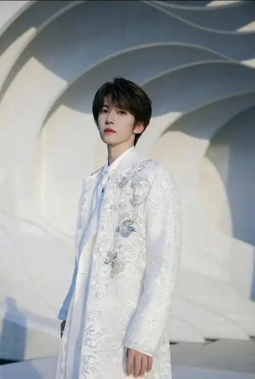 刘宇:我倾向100%打开自己,"国风"是一条最对的路_腾讯新闻