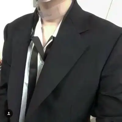 2021成熟稳重男生微信头像