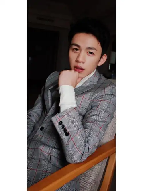 李鸿其壁纸分享