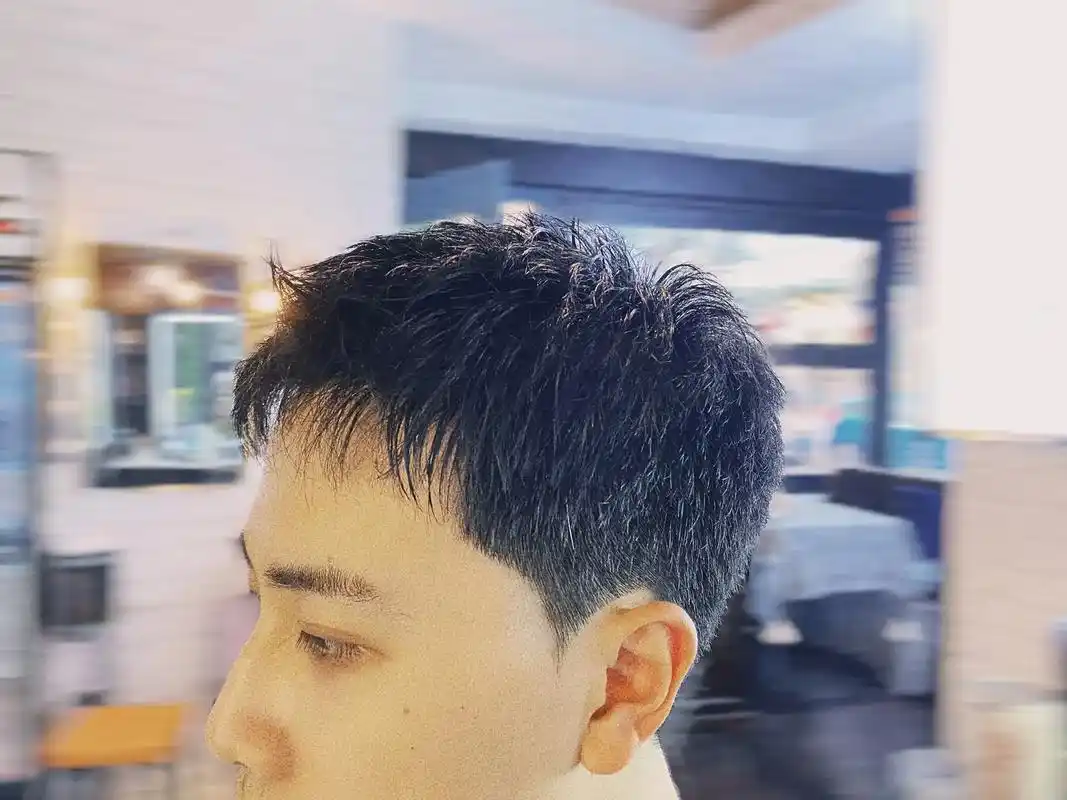 日系街头风清爽短发.适合不愿意平常打理又想清爽点的男生发型 - 抖音