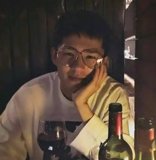 高干文学照进现实,路人视角下的刘昊然就是体制内男友_感觉_照片_刘昊