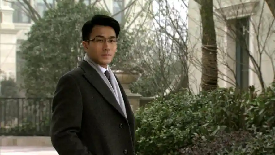 p>电视剧《千山暮雪》是根据小说家 a target="_blank" href="/item