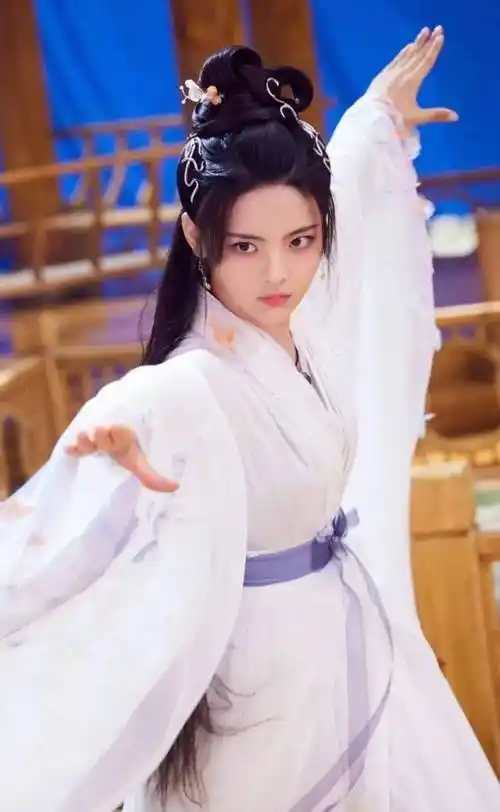 盘点国内女明星的古装白衣造型—一袭白裙 清丽脱俗 倾国倾城_整理_篇