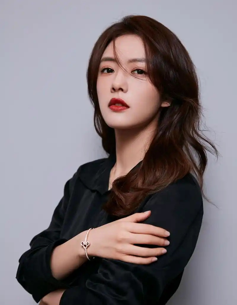 蔡文静美得那么动人