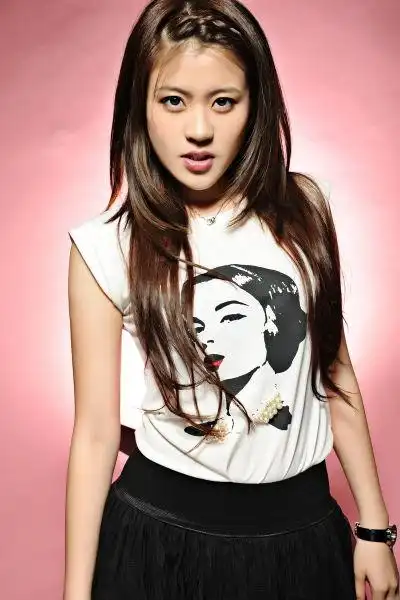 图文2011快女成都唱区50强杨蕾