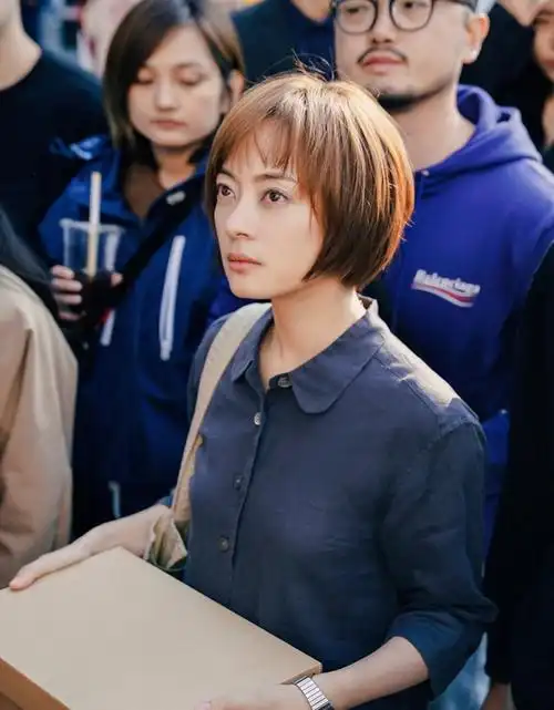 《理想之城》孙俪该换一个造型师,发型显老气,杨超越也小家子气