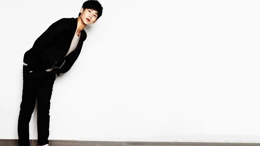 电脑壁纸 明星 日韩明星 《来自星星的你》金秀贤