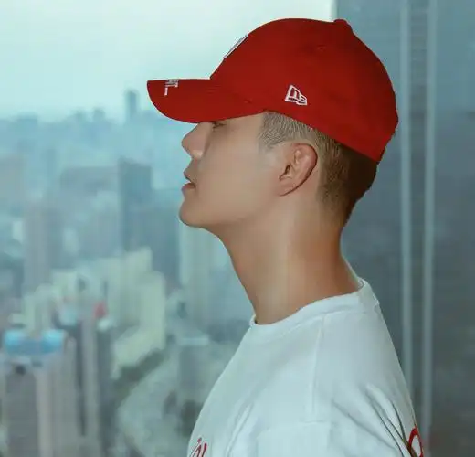 陈伟霆小红帽帅气写真图片24