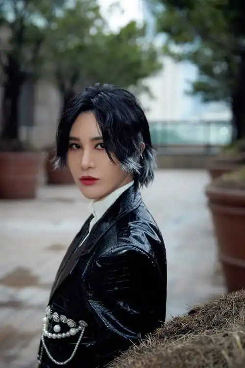 电子唱作人尚雯婕