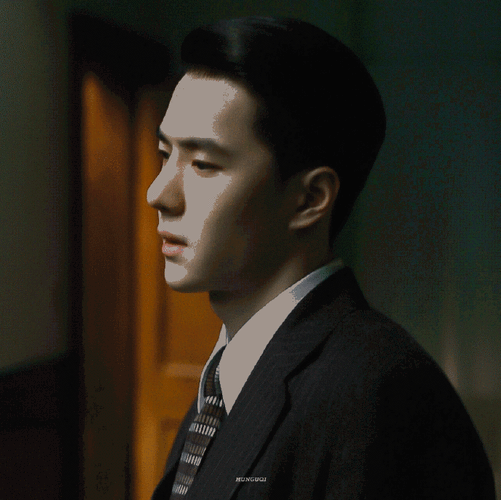 王一博歪嘴笑梦回蓝忘机##王一博考古日常