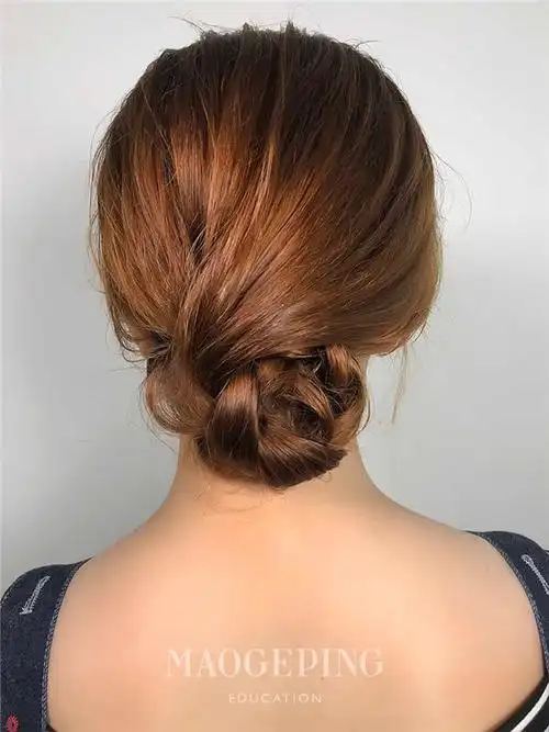 论显气质,就服这款优雅低盘发啦