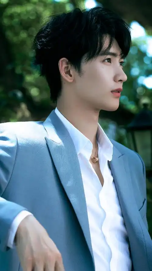 向全世界安利黄俊捷