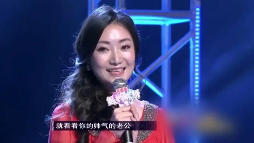 龚仁龙妻子登台夫妻年龄差竟有30岁惊呆众人