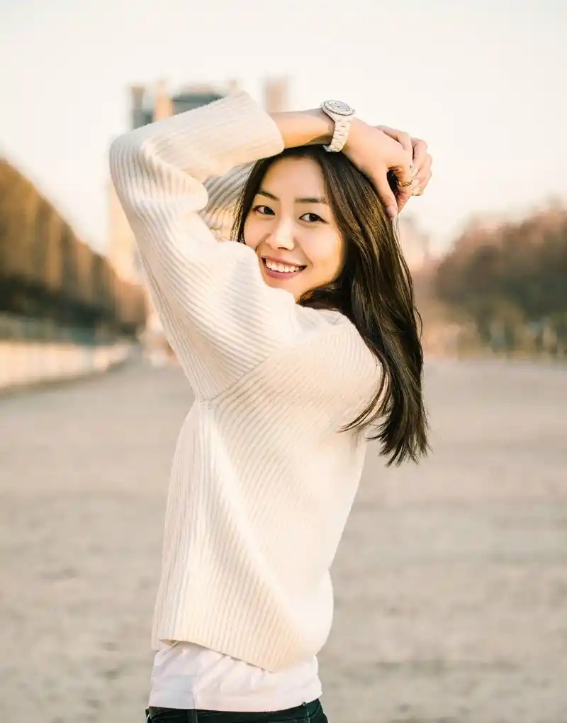 大表姐刘雯拍照技巧,8个拍照姿势教你摆拍,再也不为拍照而烦恼