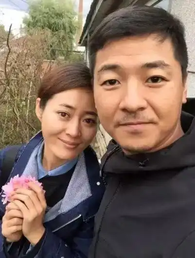 与初恋明星妻子吵吵闹闹都是爱|罗晋|铁在烧|张新建|演员_网易订阅