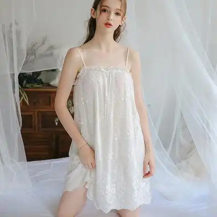 白色抹胸夏季性感一字领小清新睡裙