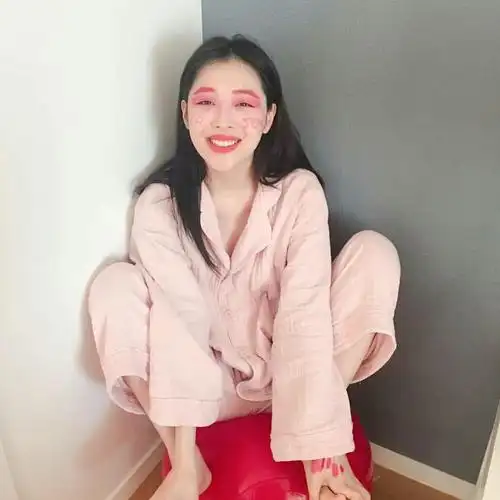 韩国女爱豆头像 崔雪莉sulli