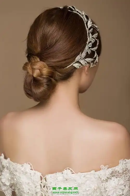 夏天自己如何简单盘发