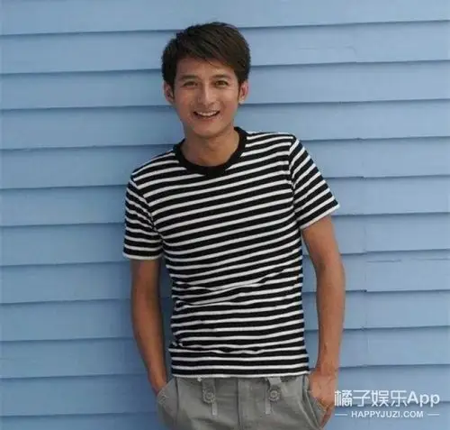 老照片李维嘉因暴瘦惹争议年轻时也是一枚鲜肉