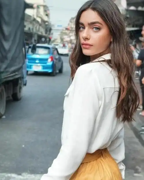 以色列模特 雅尔谢尔比亚(yael shelbia),2001年小姐姐,无可挑剔的