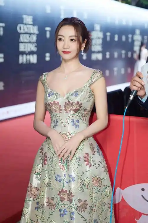 杨蓉颜值被低估了啊!