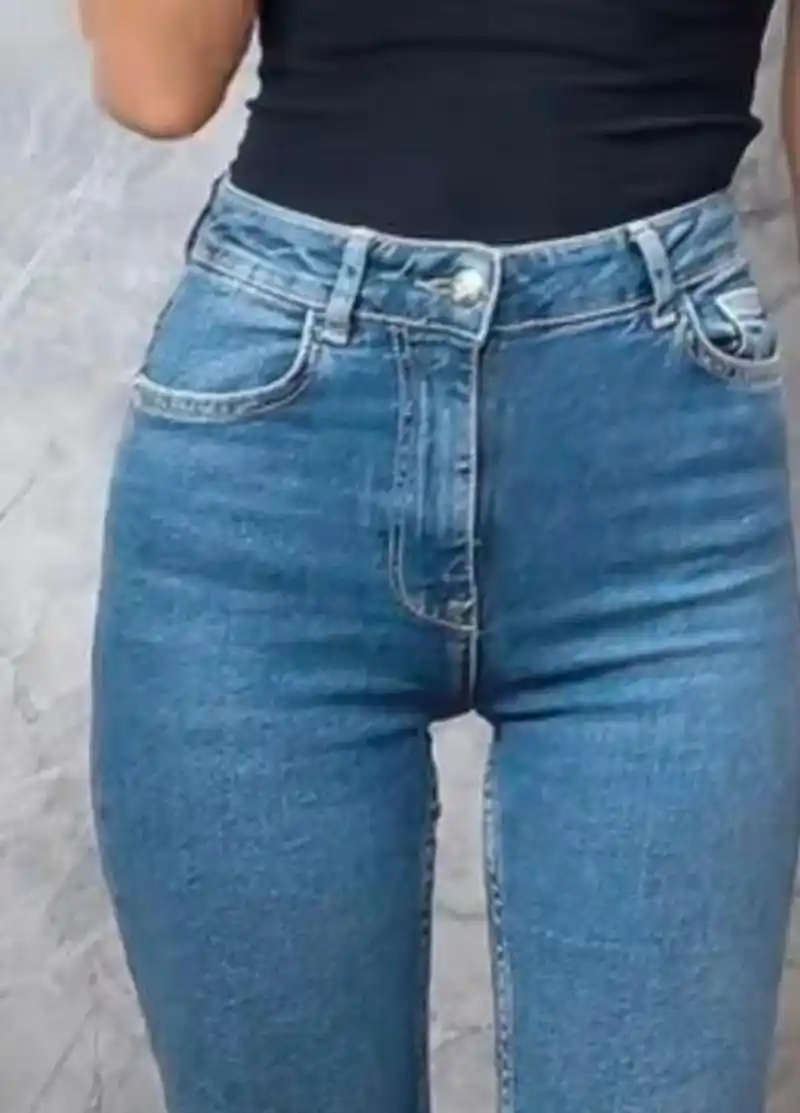 为什么有的人腿缝会那么大那?是骨盆有问题吗?