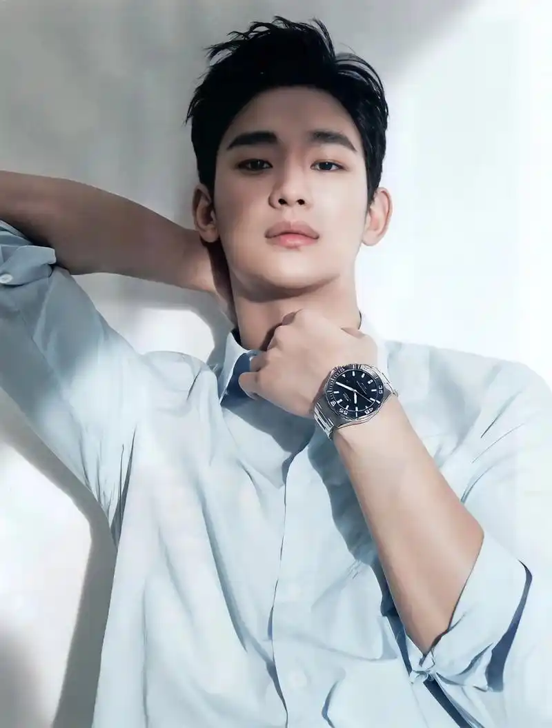 金秀贤秀man壁纸|都敏俊xi永远的神 世界上并没有来自星星的都教授 但