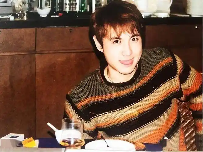 鹿晗不意外,黄渤,雷佳音竟然也帅过?