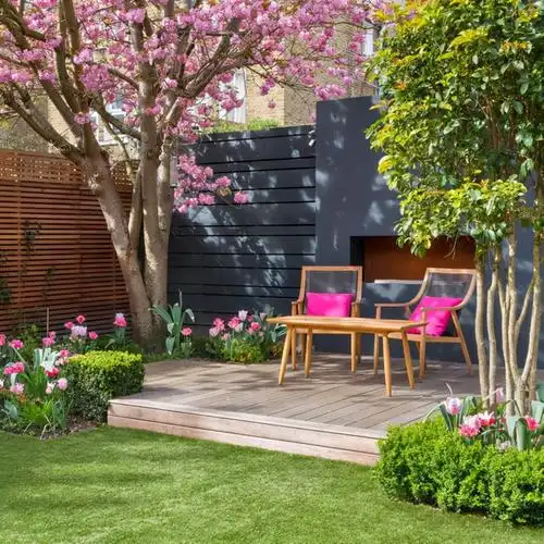 漂亮的庭院从来都不复杂,只需一个小平台就足够