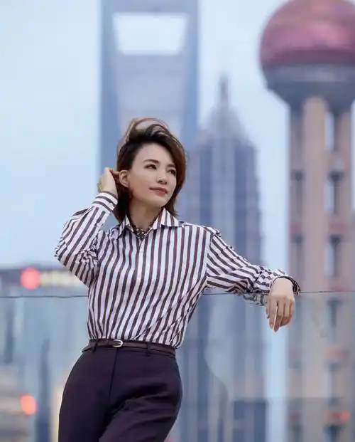 董卿:知性之美,内外兼修