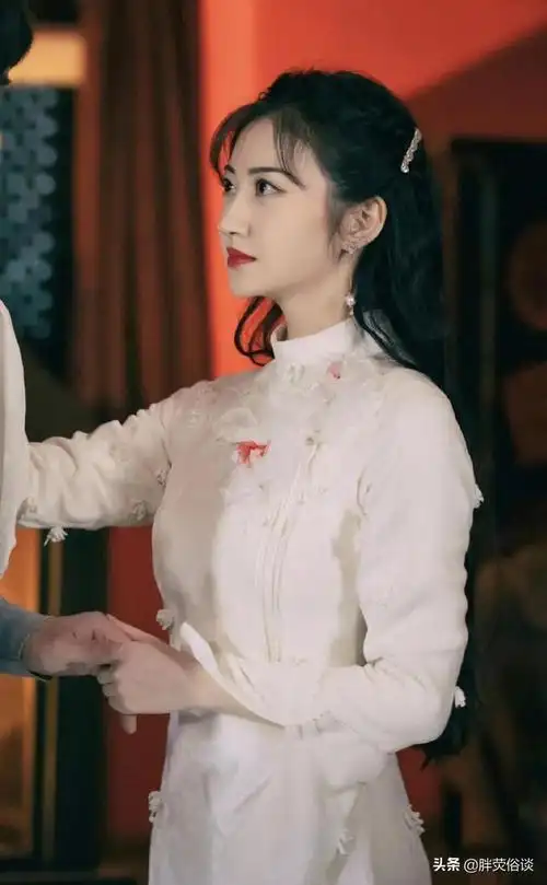 当旗袍遇上景甜最美司藤就诞生了哪个造型最让你心动