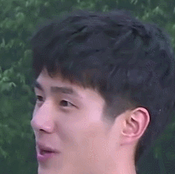 刘昊然帅哥小鲜肉男神gif动图_动态图_表情包下载_soogif