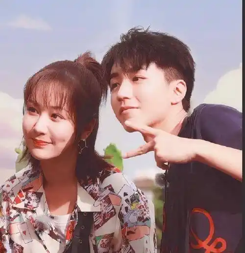 要知道,杨紫和王俊凯两人过往的相处模式,完全就像生活中的一对姐弟