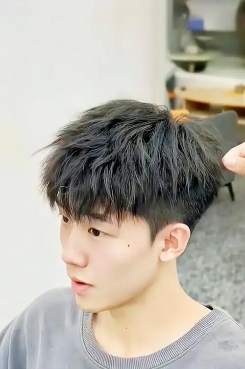 碎盖发型 #今日发型 #简单又好看的发型 #男士发型