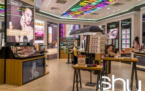 化妆品店设计效果图香水专卖店专卖店橱窗专卖店门头化妆品专卖店