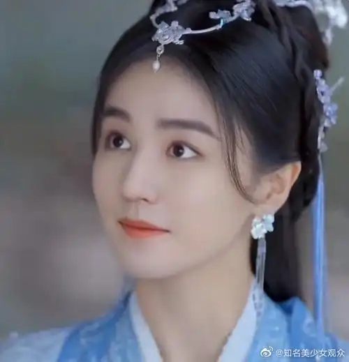 网友p的王俊凯女装