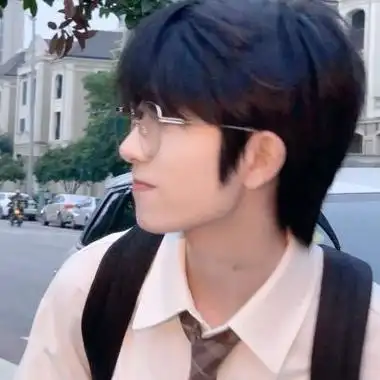 超帅戴眼镜很有品味的质感男头-男生头像-糖果壁纸