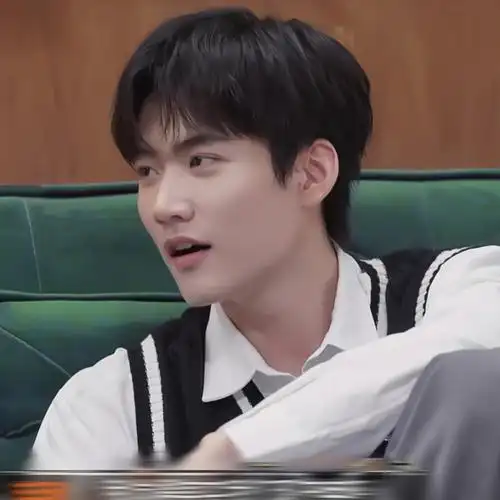 爱豆头像可二改周柯宇周柯宇可二改赞评论更多所有评论你也来说些什么