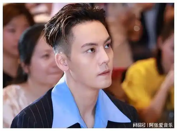 陈伟霆换了新发型,留背头的他突然发现不帅了,颜值下降
