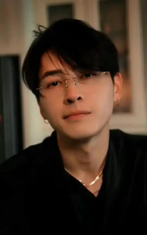 90后小花是现实版许沁!男方洪尧黑料不断,但她超爱几年厮守不悔