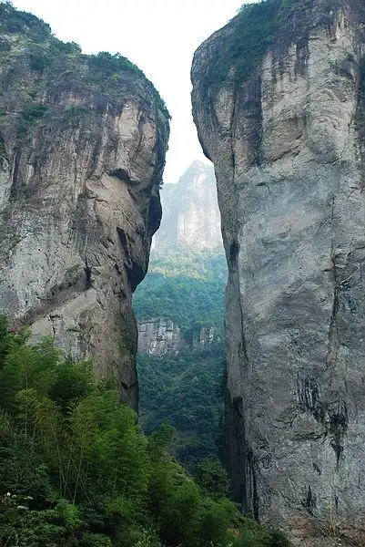 《神雕侠侣》绝情谷------乐清显圣门
