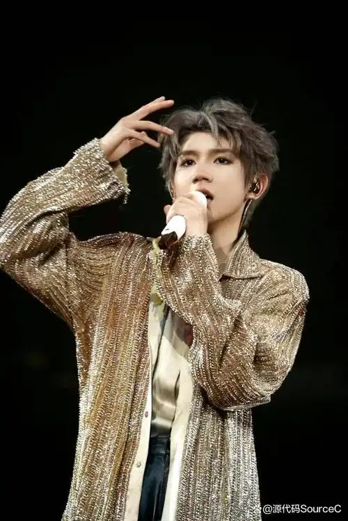 18岁的王源:热爱者从不妥协