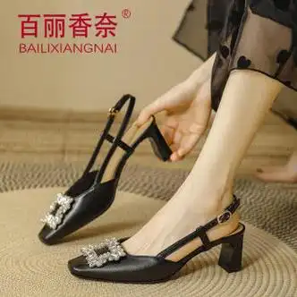 头单鞋中跟2024年新款夏季水钻一字扣带粗跟鞋包头后空高跟凉鞋黑色34