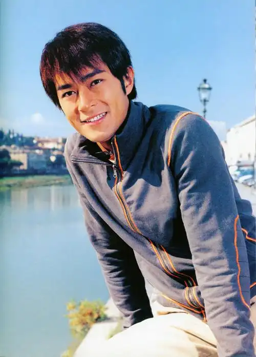 影相#31岁的古天乐,2001年《cool》写真集,阳光正好.