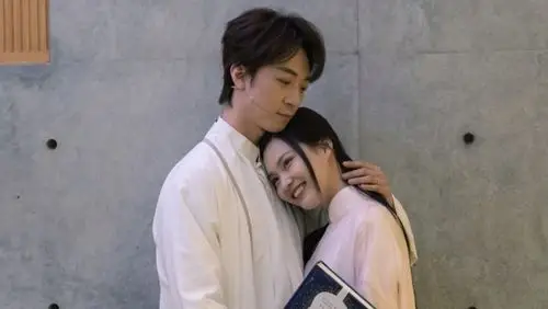 主持人陈辰老公余笛当爹后忙事业演音乐剧还当艺术总监直呼压力大