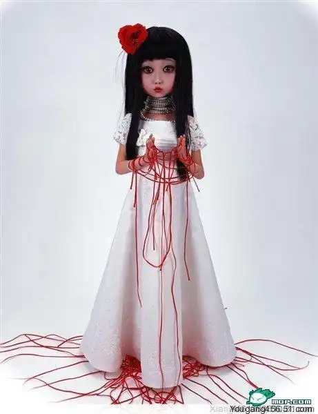 求鬼娃娃花子的照片~要那种小孩子有点卡通的