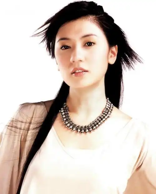 赵奕欢和贾静雯象么