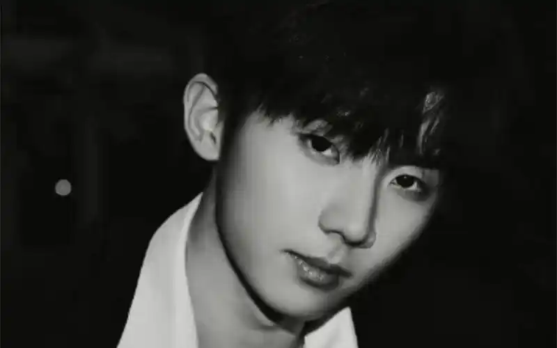 【马嘉祺】马哥穿搭 狂拽酷炫01