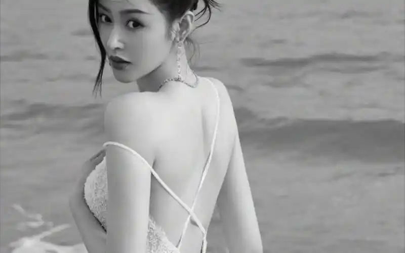 这个背不拔罐可惜了-张天爱