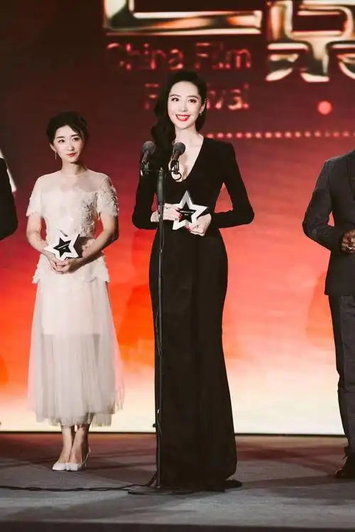 陶珞依当选《国影盛典》年度电视剧品质女配角 新版"丁敏君"成就经典